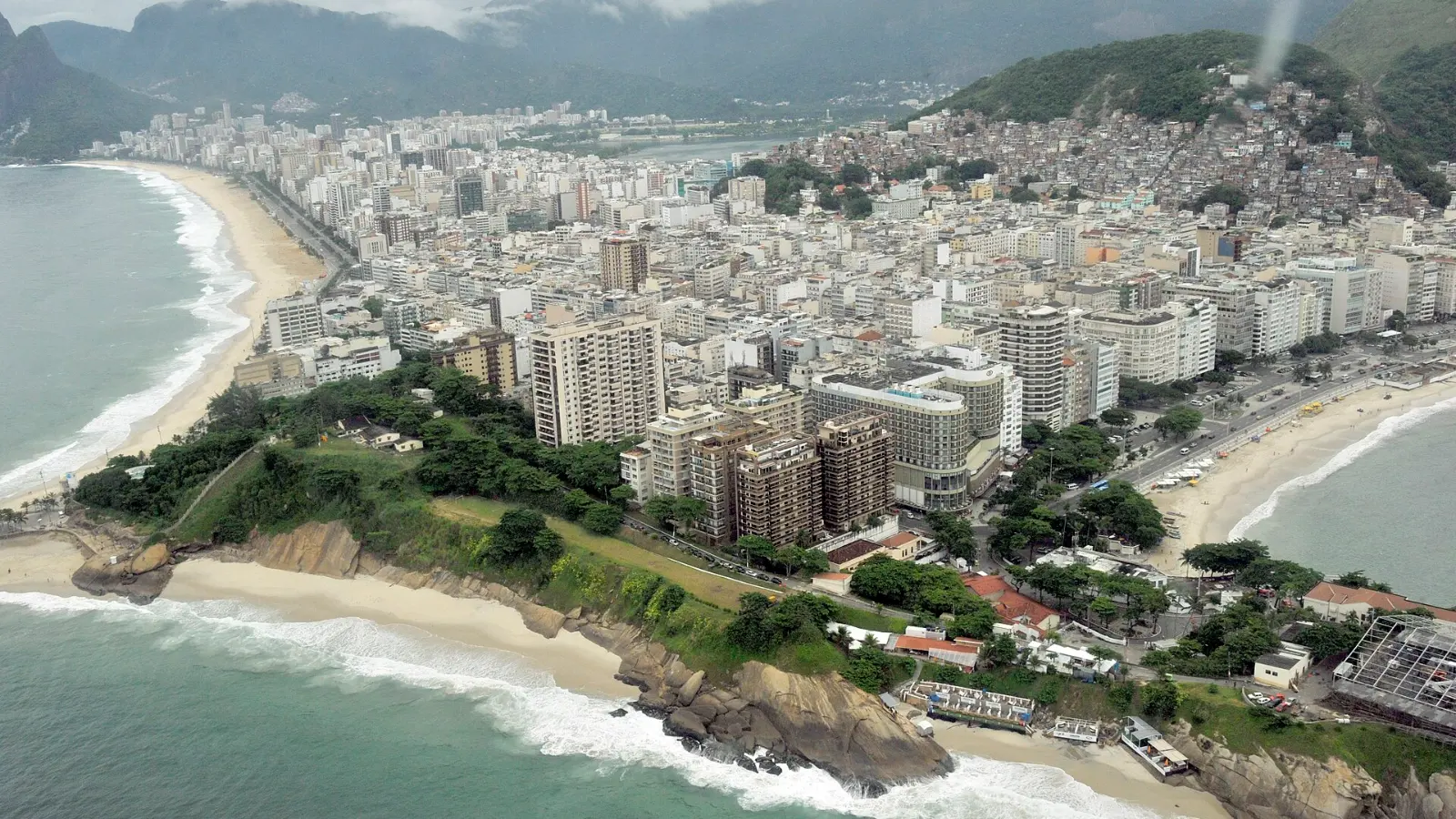 Vista aérea del Leme y la playa de Copacabana